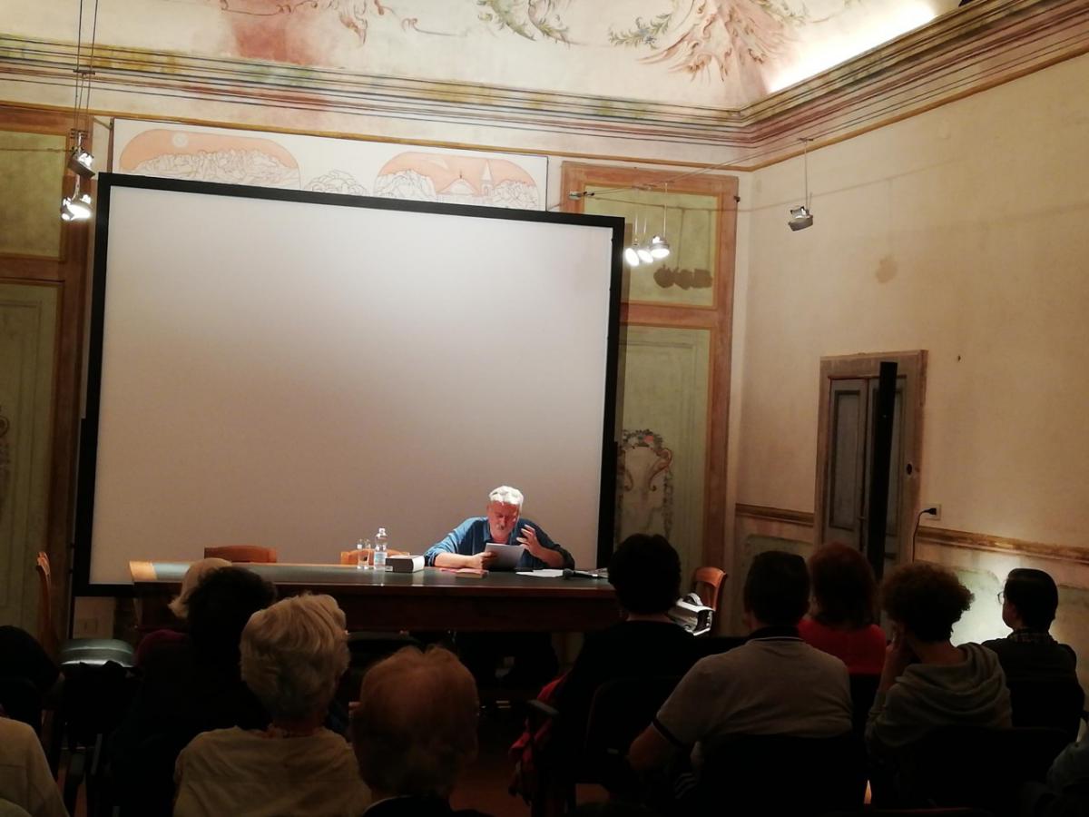 Presentazione libro "Gli eroi bevono vino" di Laura Pepe